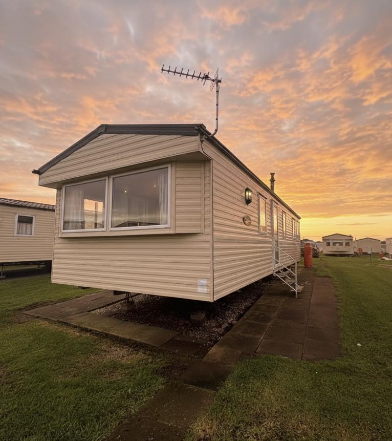 Caravans West Scotland Sandylands Facebook ad: Preloved caravan for sale at Sandylands Holiday Park