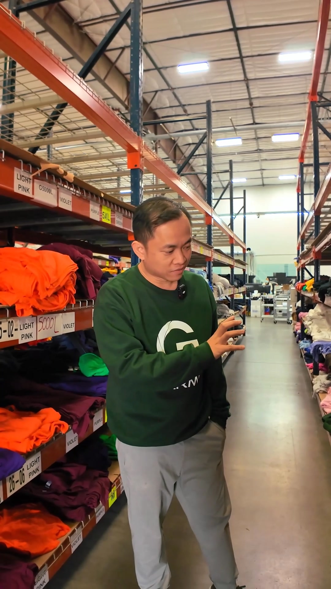Gearment - Printing and Fulfillment Facebook ad: Giữ chuỗi khám phá và tìm hiểu nhà…