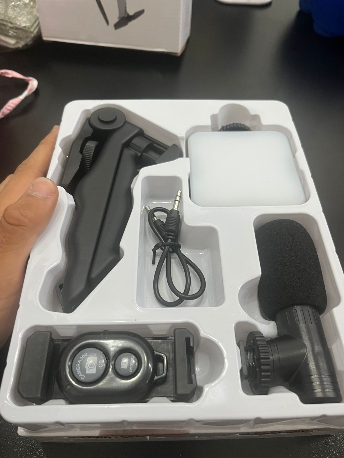 Innova TECH 3 Facebook ad: kit para video precio Q.125 envió gratis
