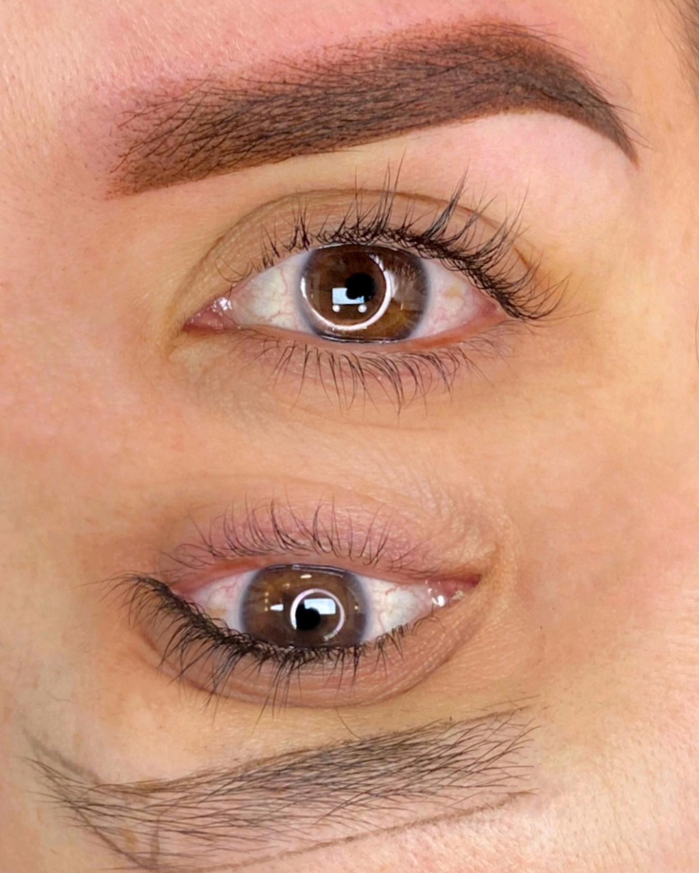 Mariana Medrano BROWS & SKIN Facebook ad: El efecto Polvo es por excelencia la técnica…