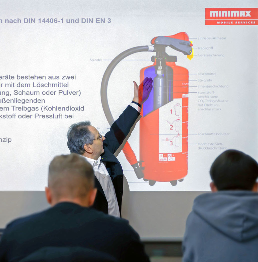 Minimax Mobile Services GmbH Facebook ad from Aug 18, 2026