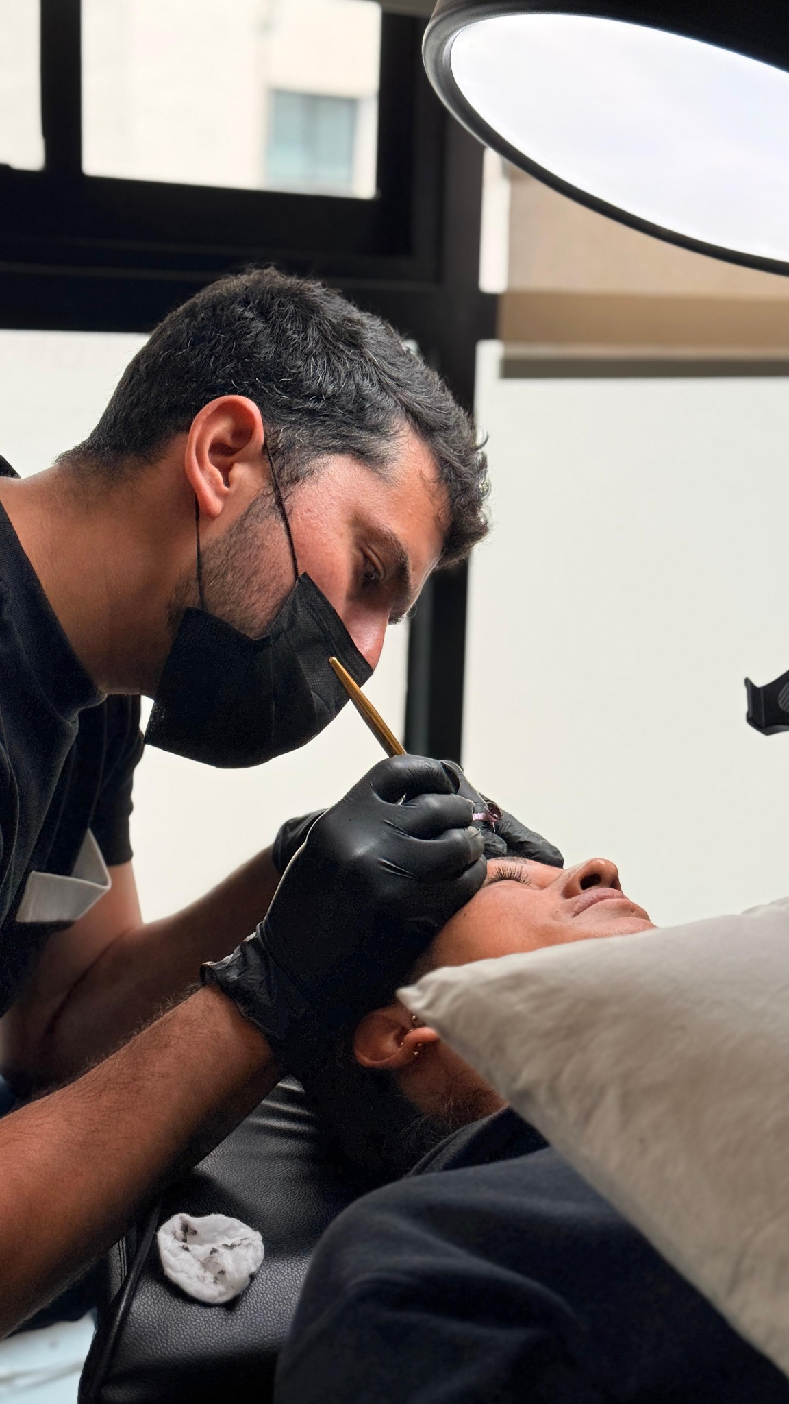 Marcos Gaxiola Brows Facebook ad: ¿Quieres mejorar el aspecto de tus cejas?