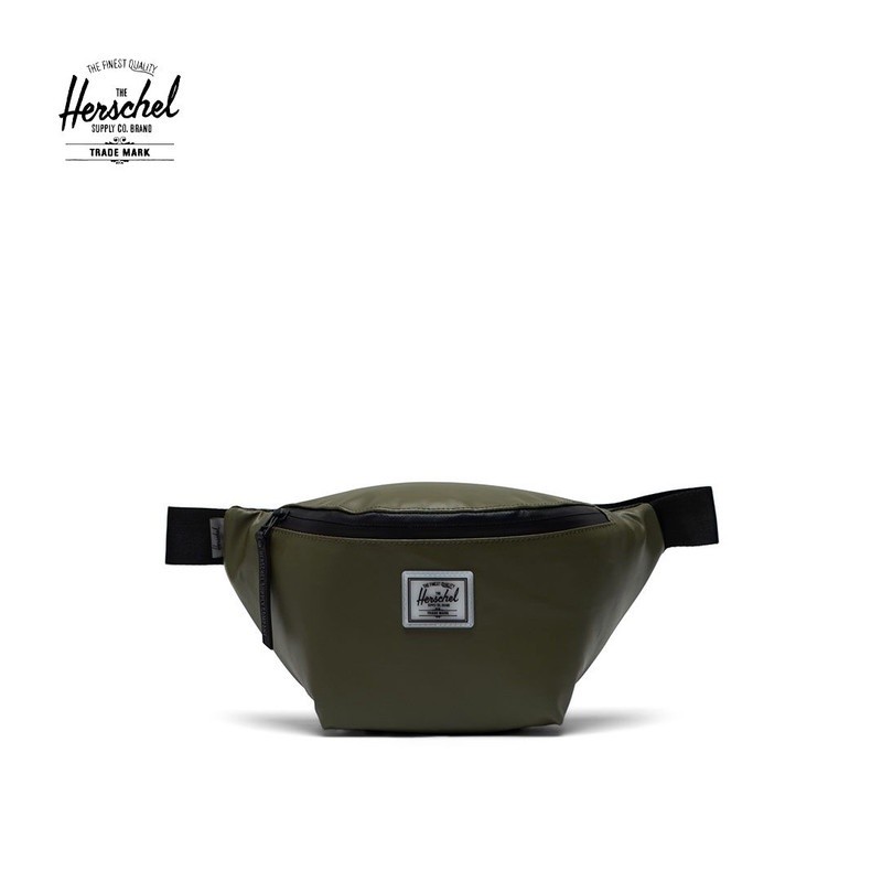 Herschel Supply Co. Facebook ad: Enjoy travel-ready deals with up to 40% OFF…