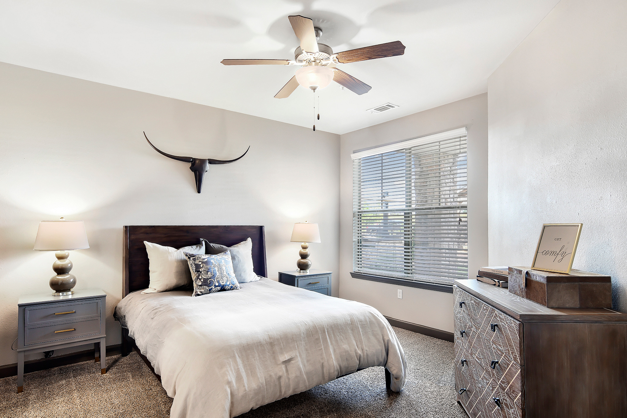 Wellington Grande Apartment Homes Facebook ad