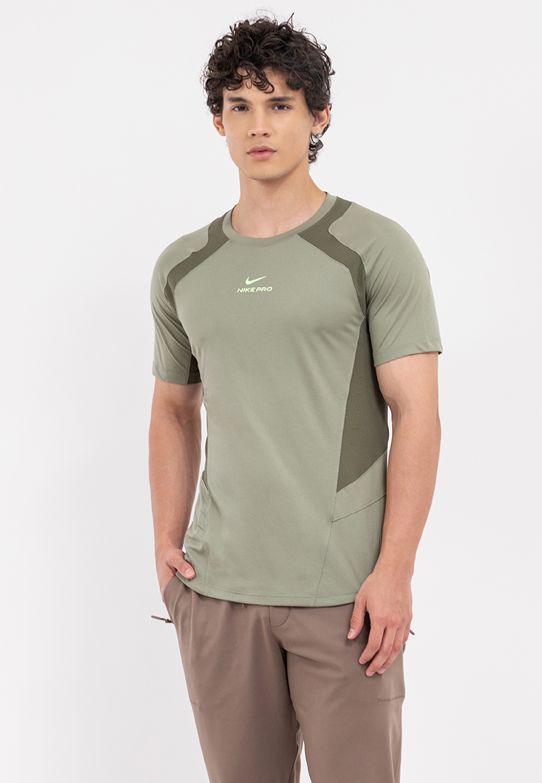 ZALORA Facebook ad