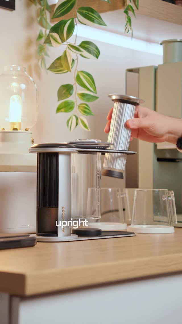AeroPress Facebook ad: Is your coffee bar a mess like mine?