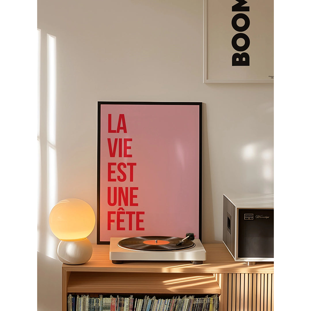 Chouquette club Facebook ad: 𝗔𝗳𝗳𝗶𝗰𝗵𝗲𝘀, 𝗽𝗼𝘀𝘁𝗲𝗿𝘀 & 𝘁𝗼𝘁𝗲 𝗯𝗮𝗴𝘀…