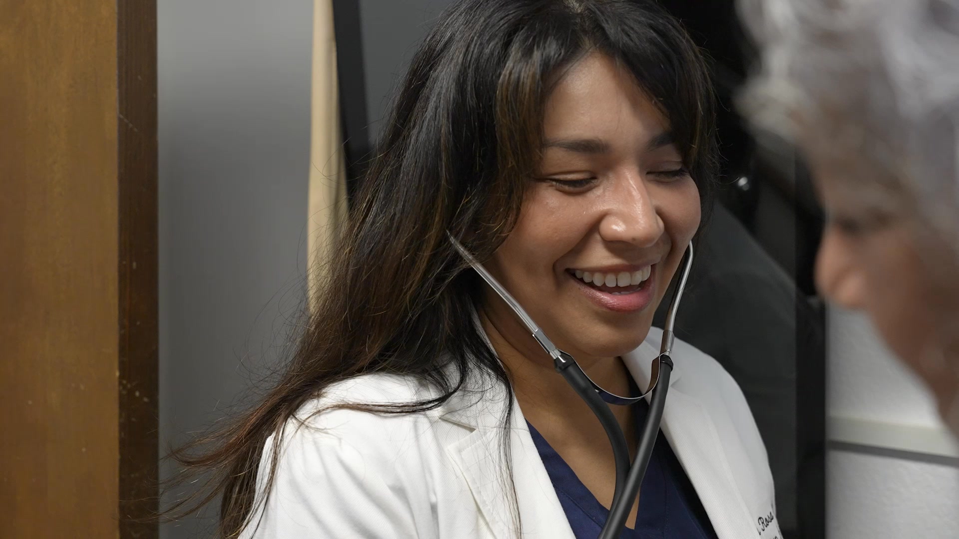 Living Water Clinic - Clínica Agua Viva Facebook ad: Track Your Health From Home