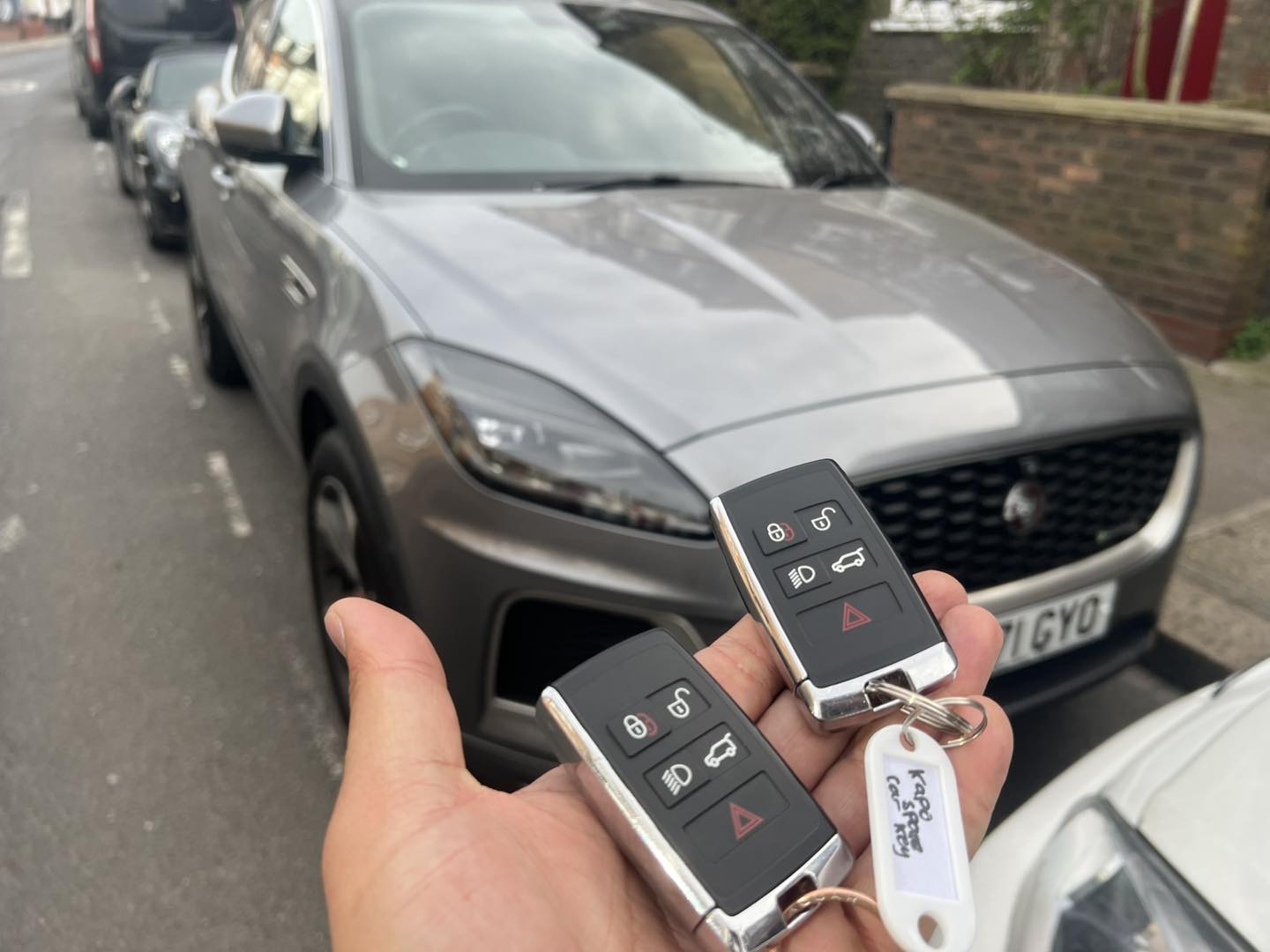 Auto keys pro Facebook ad: Locked Out? Lost Keys?