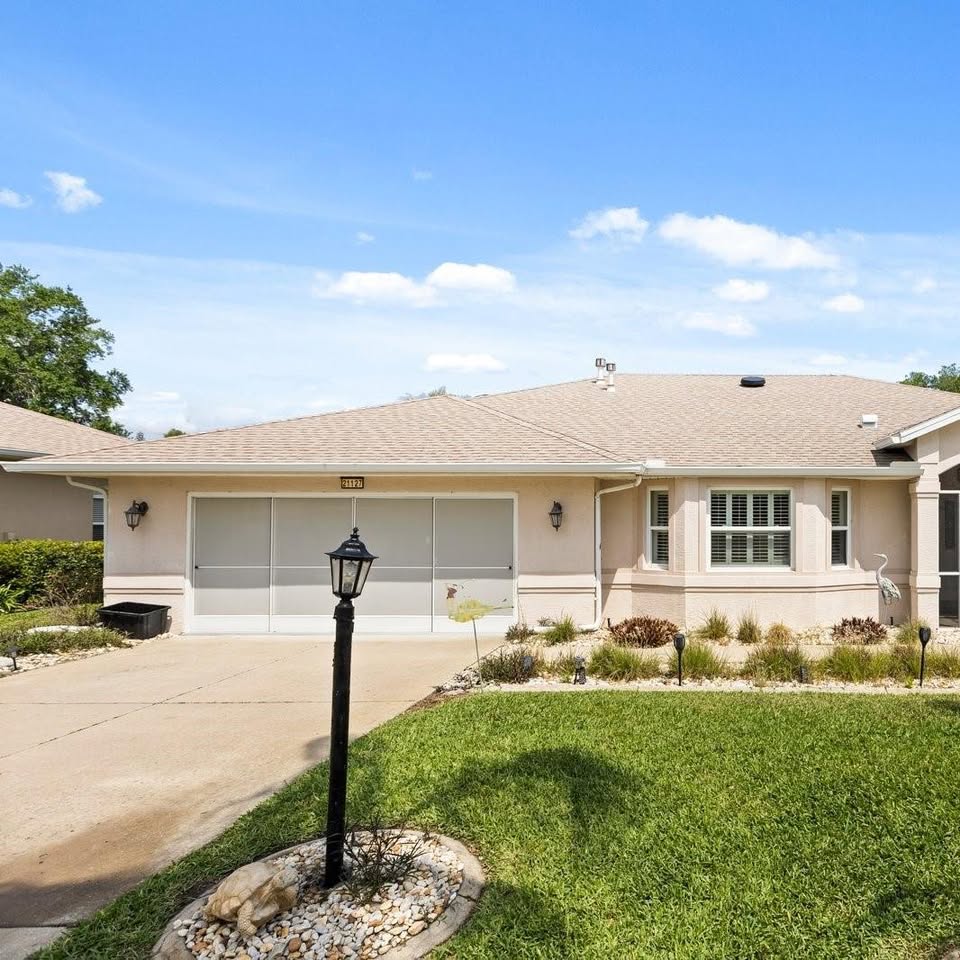 Larissa Smith Facebook ad: 3 Beds 2 Baths House