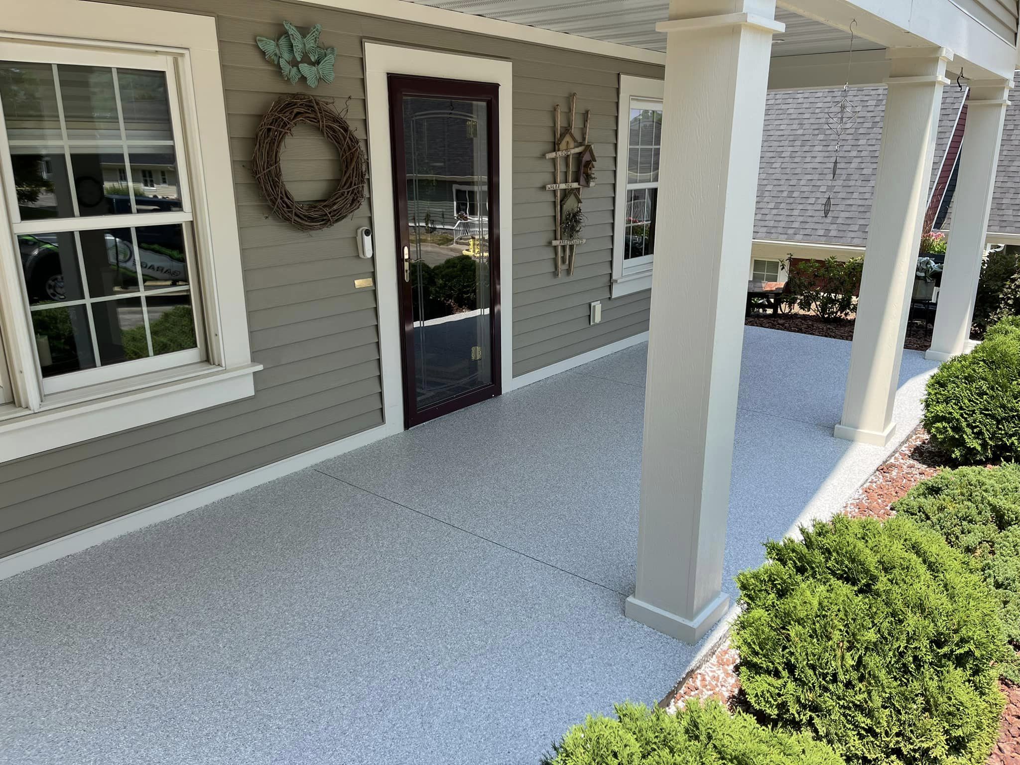 Garage Force of Winona Facebook ad: Time to bring new life to your floors…