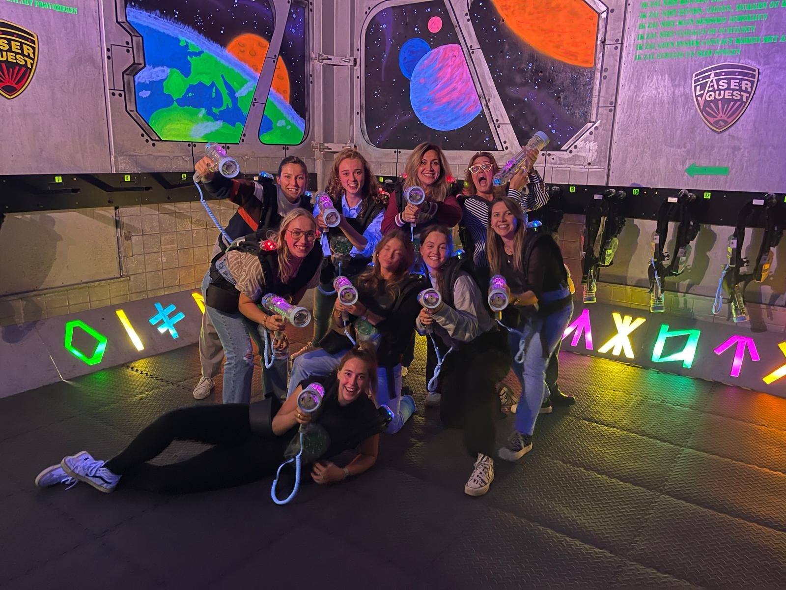 LaserQuest Nijmegen Facebook ad: Zoek je een origineel en actief kinderfeestje?