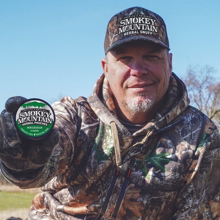 Smokey Mountain Snuff Facebook ad from Dec 11, 2025