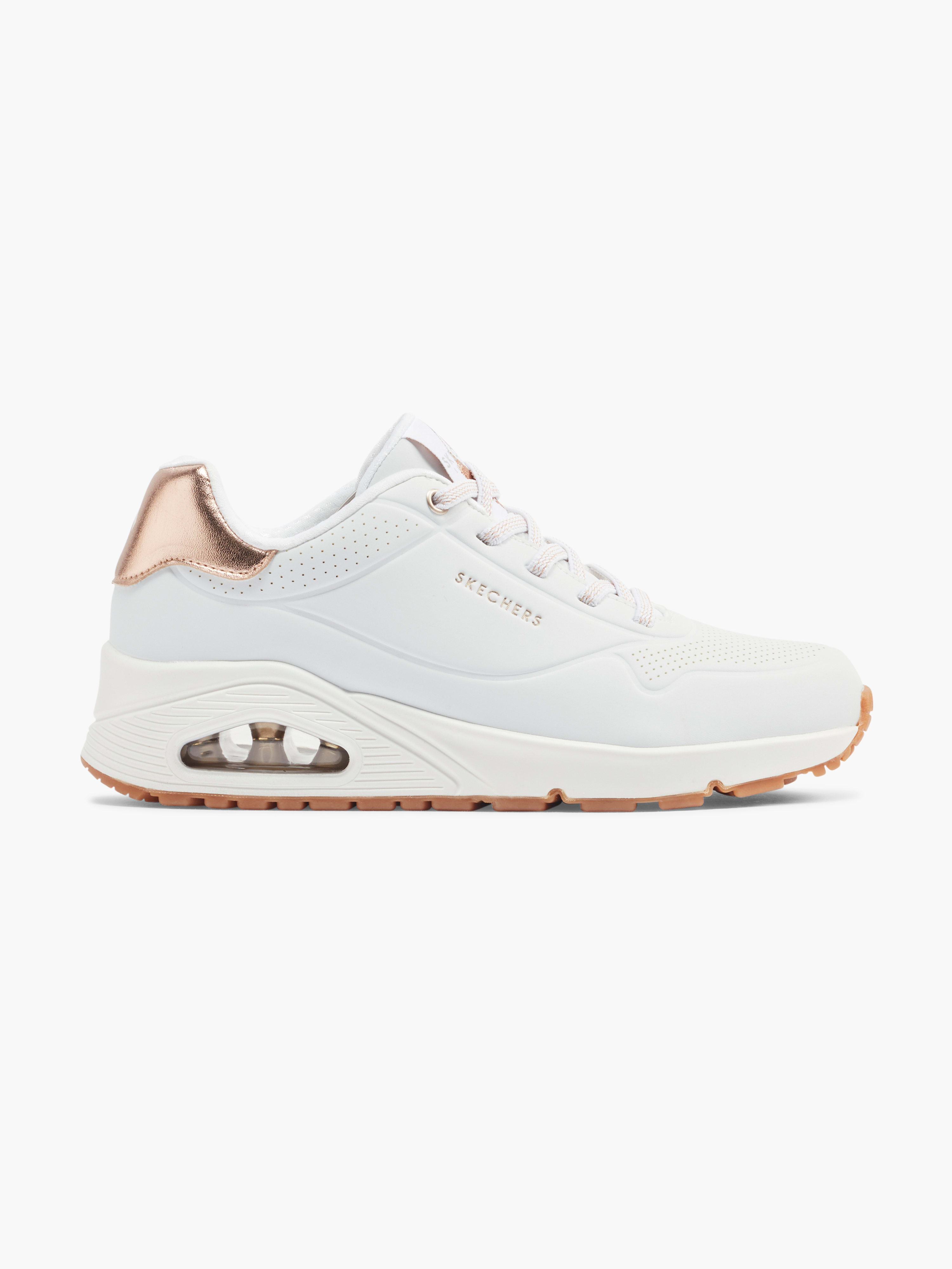 Deichmann Facebook ad: CODE: SKECHERS20