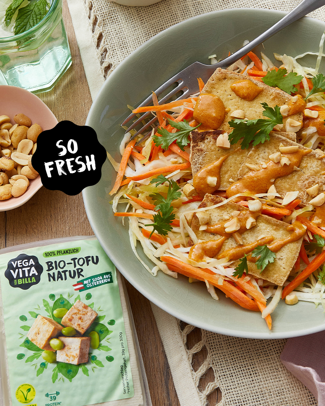 Vegavita Facebook ad: Knuspriger Tofu, frischer Krautsalat und cremige…