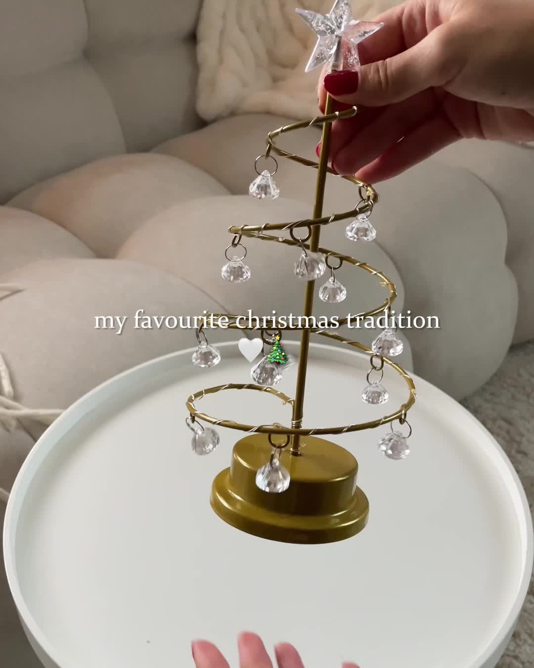 Ristal Facebook ad: Personalized Christmas Tree Light