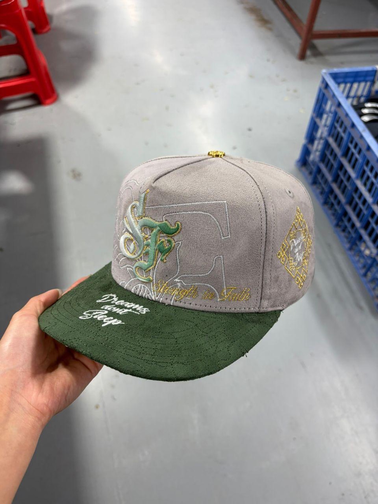 Dvniel.luu LLC Facebook ad: Are yall really tryna complete the gradient hat…