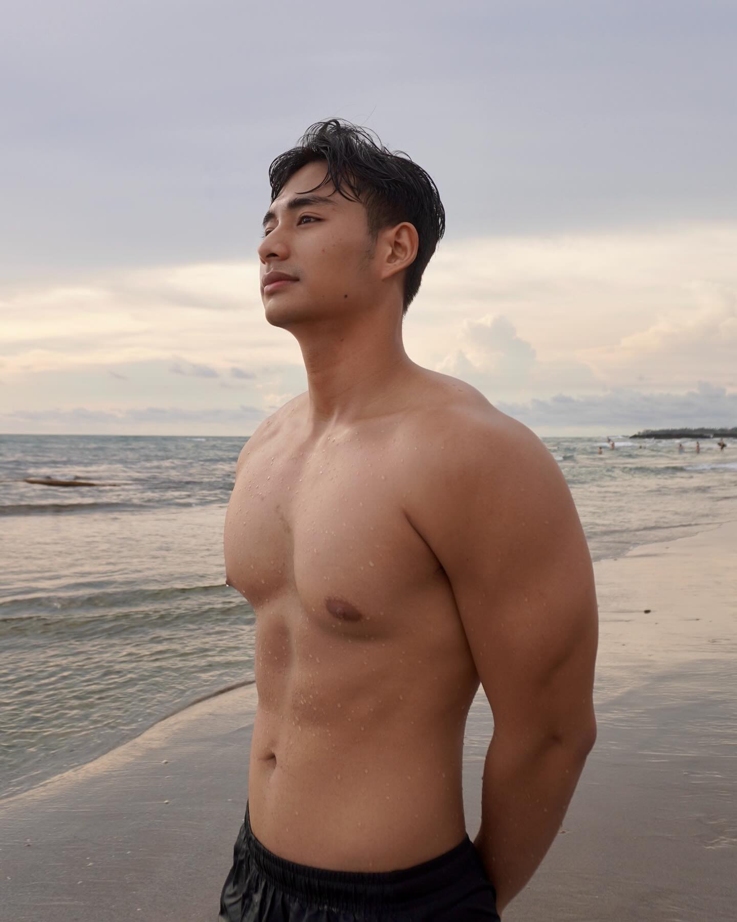 krisnaahadiii Facebook ad