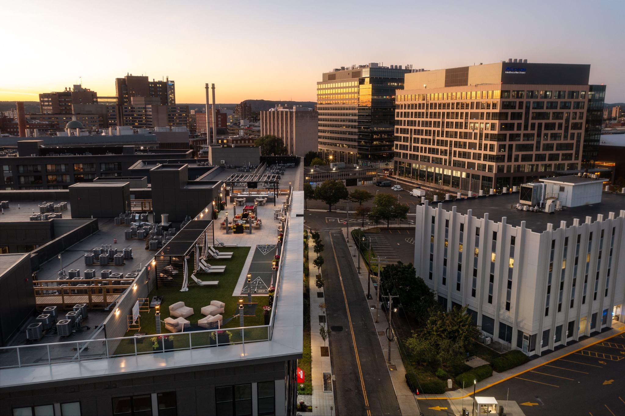 City Crossing New Haven Facebook ad: New residents enjoy 1-month free, plus additional specials…