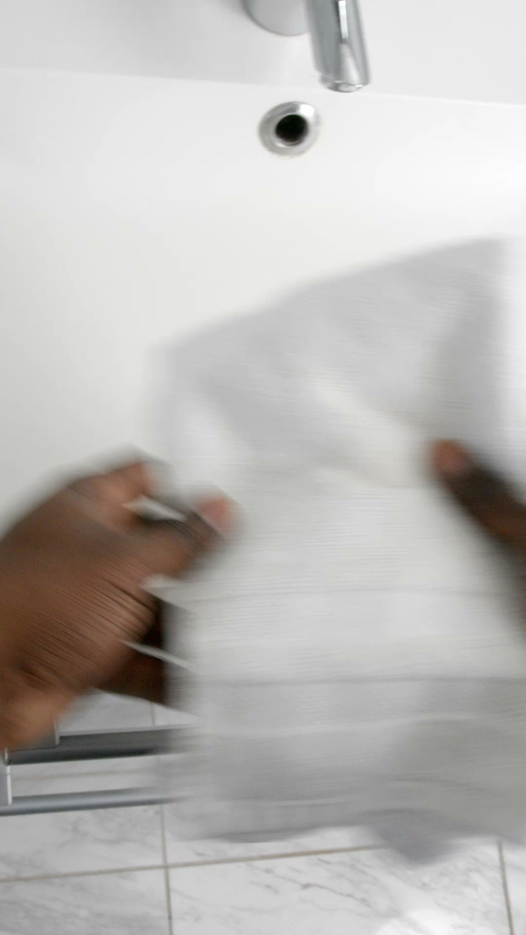 The Ordinary Facebook ad: Des soins avec intégrité.