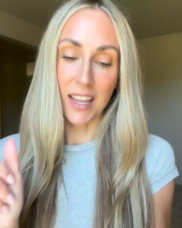 Elemis Facebook ad: NEW Pro-Collagen Future Restore Eye Serum