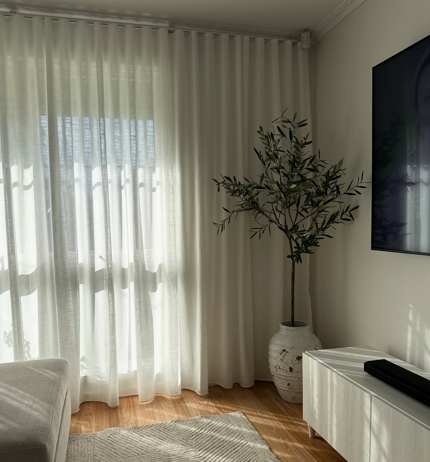 Cost Less Decor Blinds Facebook ad