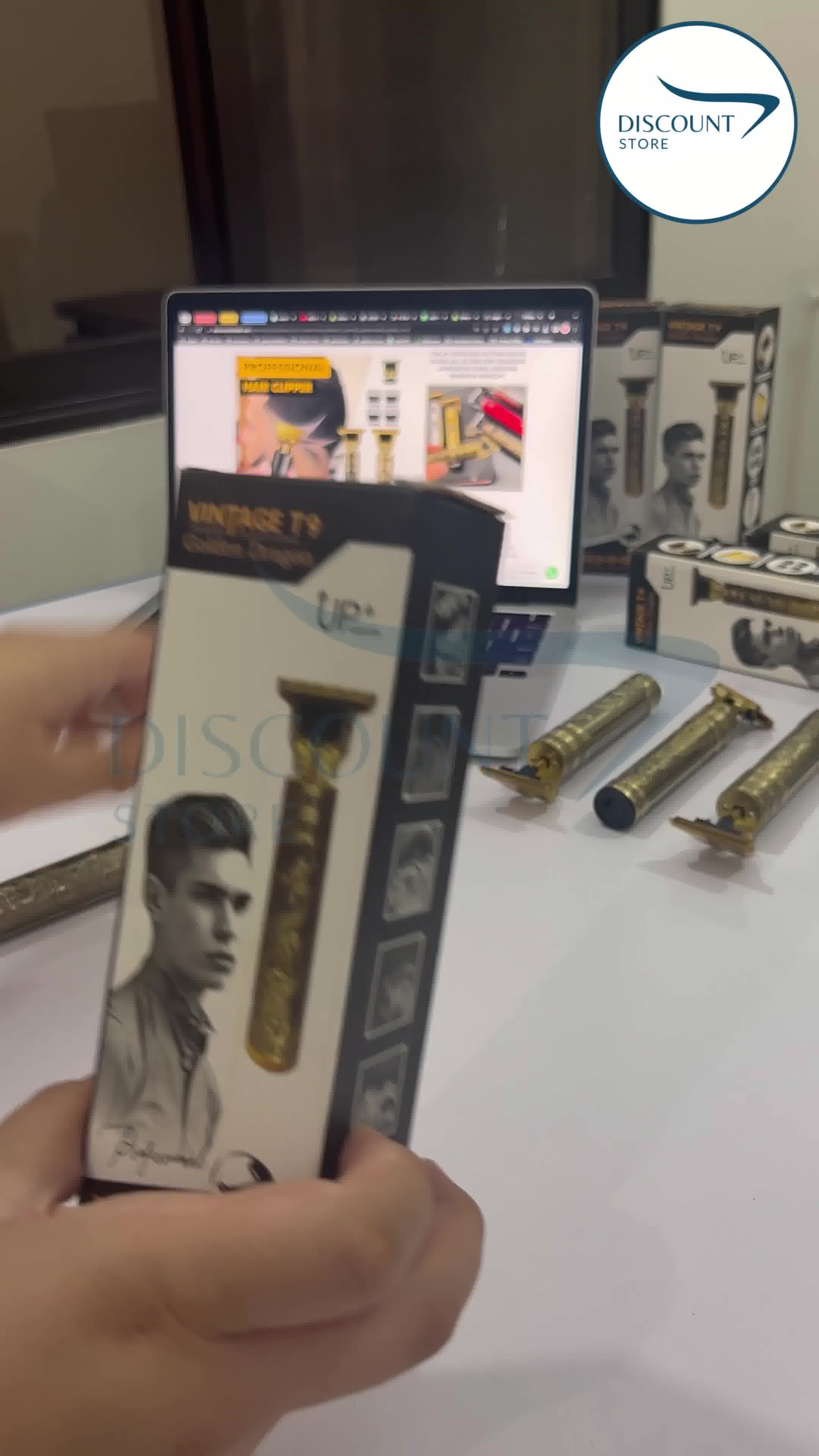 DiscountStore Facebook ad: Hair Trimmer-Flat 50% OFF