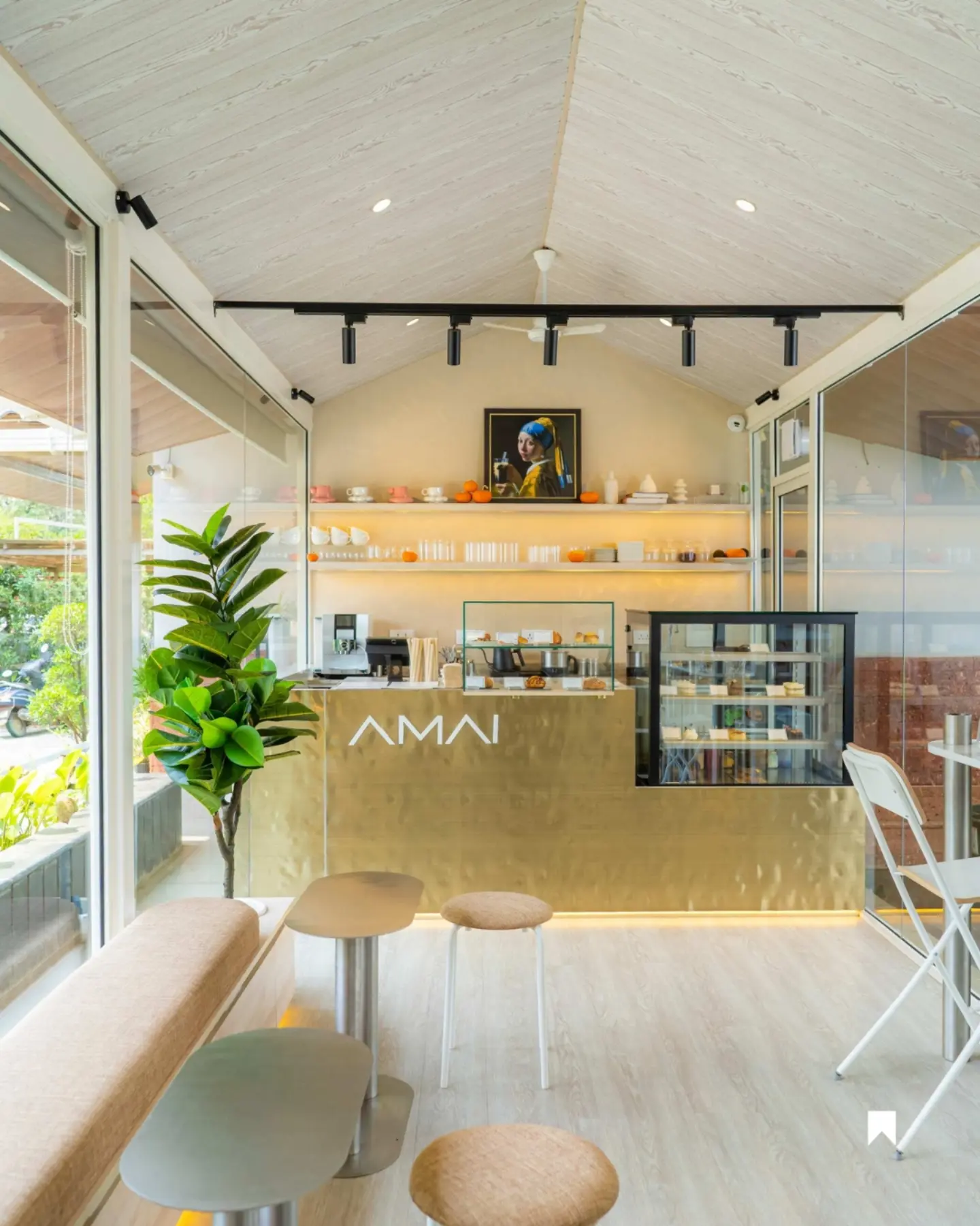 Volume Zero Facebook ad: Amai Cafe by Gauchestud.io