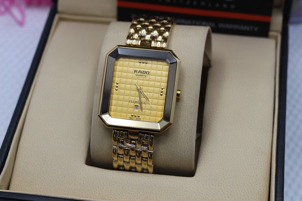 VIP WATCH Facebook ad