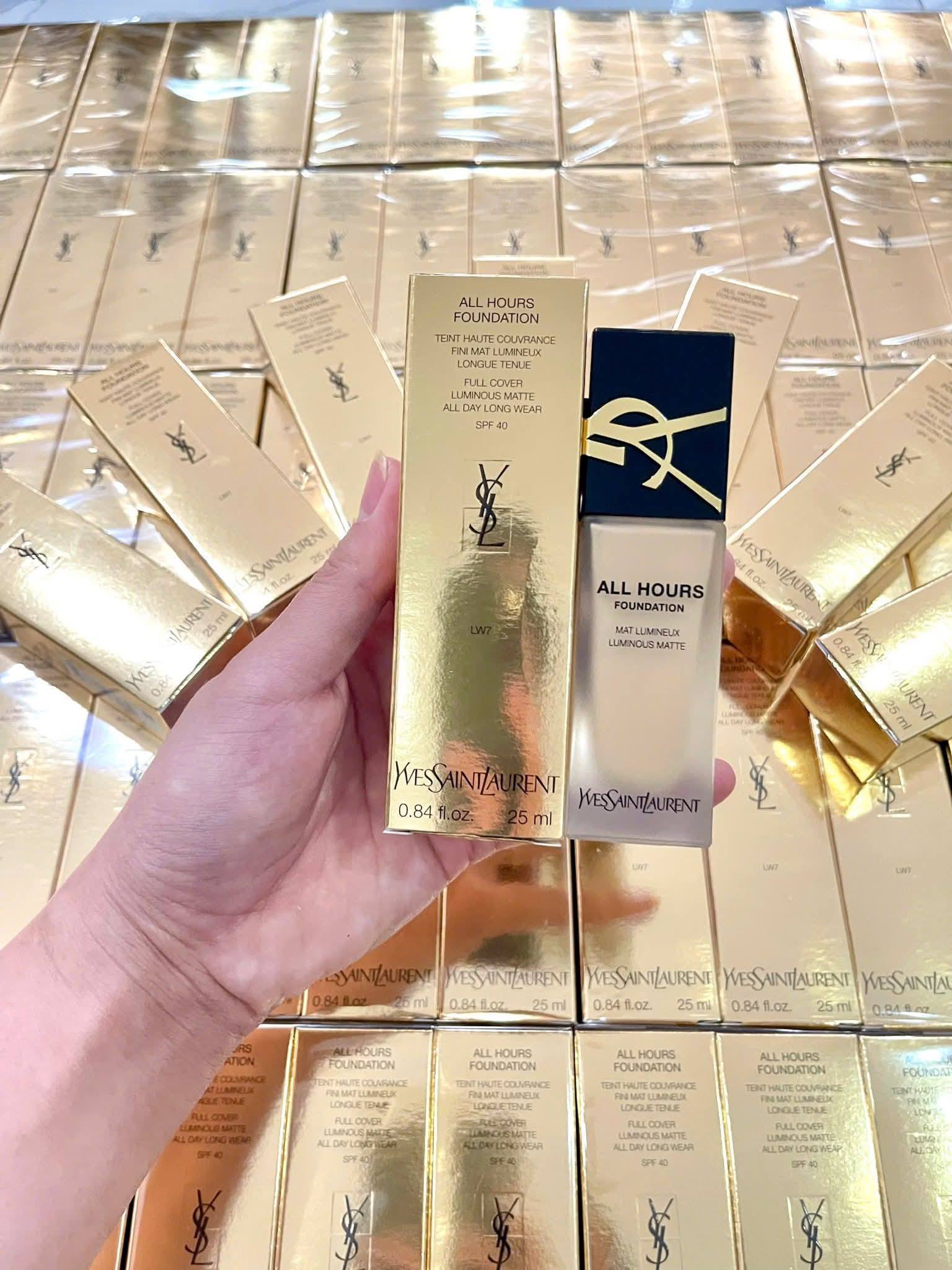 Valentine Luxury Cosmetics Facebook ad
