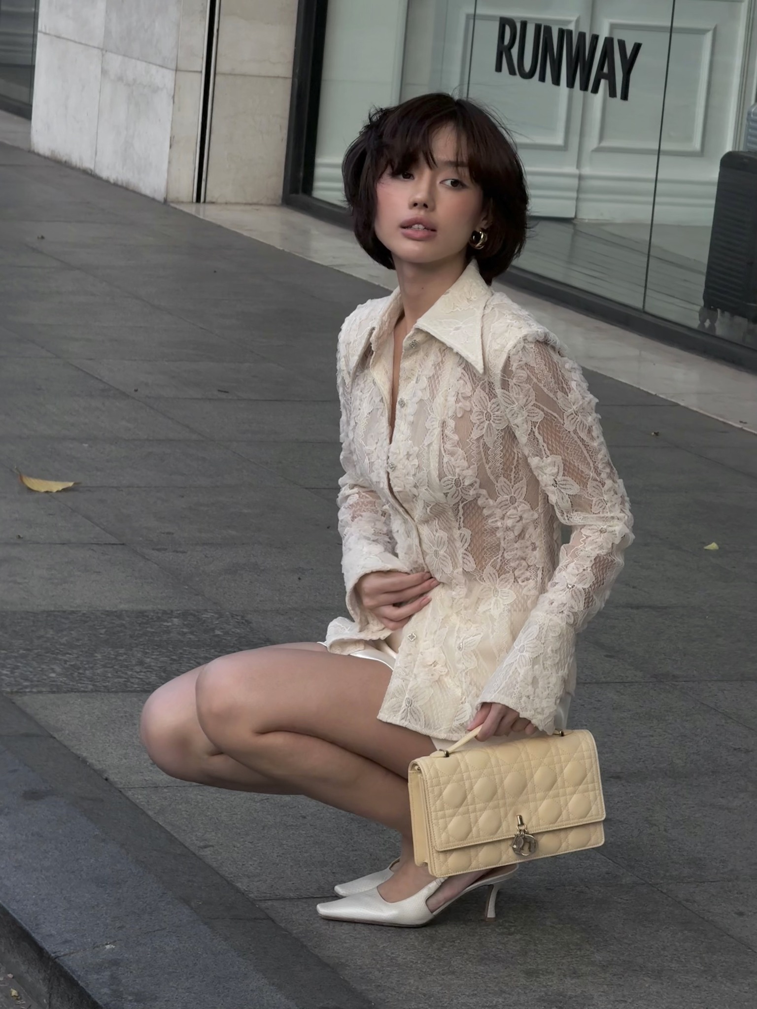 Huong Boutique Facebook ad: 𝐅𝐞𝐦𝐢𝐧𝐢𝐧𝐞 & 𝐑𝐨𝐦𝐚𝐧𝐜𝐞 𝐢𝐧 𝐋𝐚𝐜𝐞 𝐁𝐥𝐨𝐮𝐬𝐞