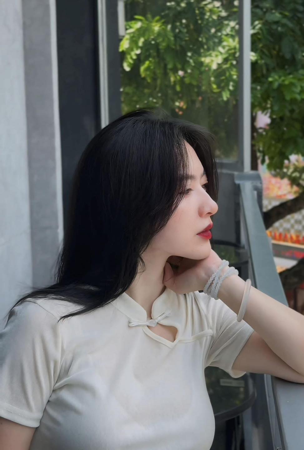 Phương Gems Facebook ad: Cơn mưa cho những ngày hè nóng bức…