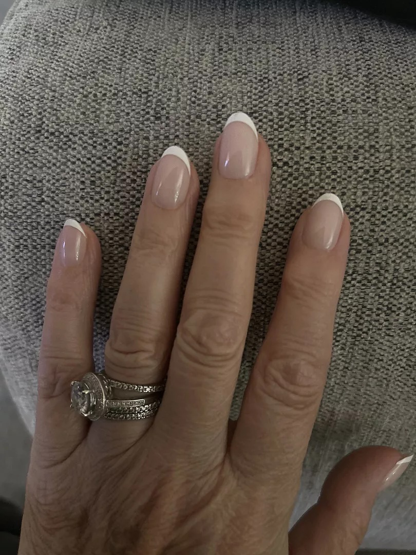 Candy Claws Facebook ad