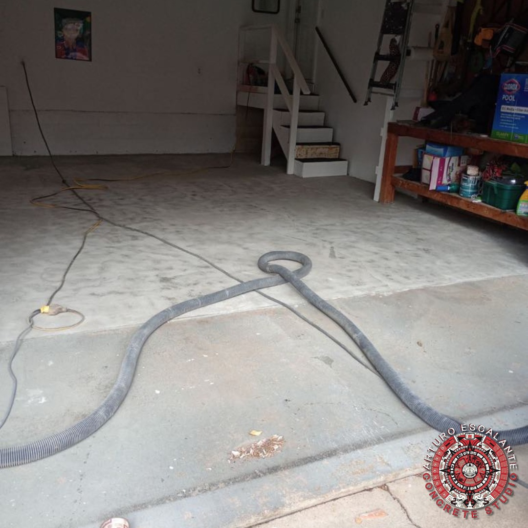 Crete Creations LLC Facebook ad: Is Your Garage Floor Still an Eyesore?