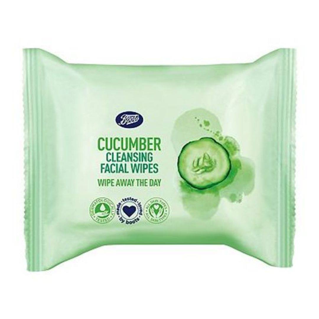 Skin Store Pakistan Facebook ad