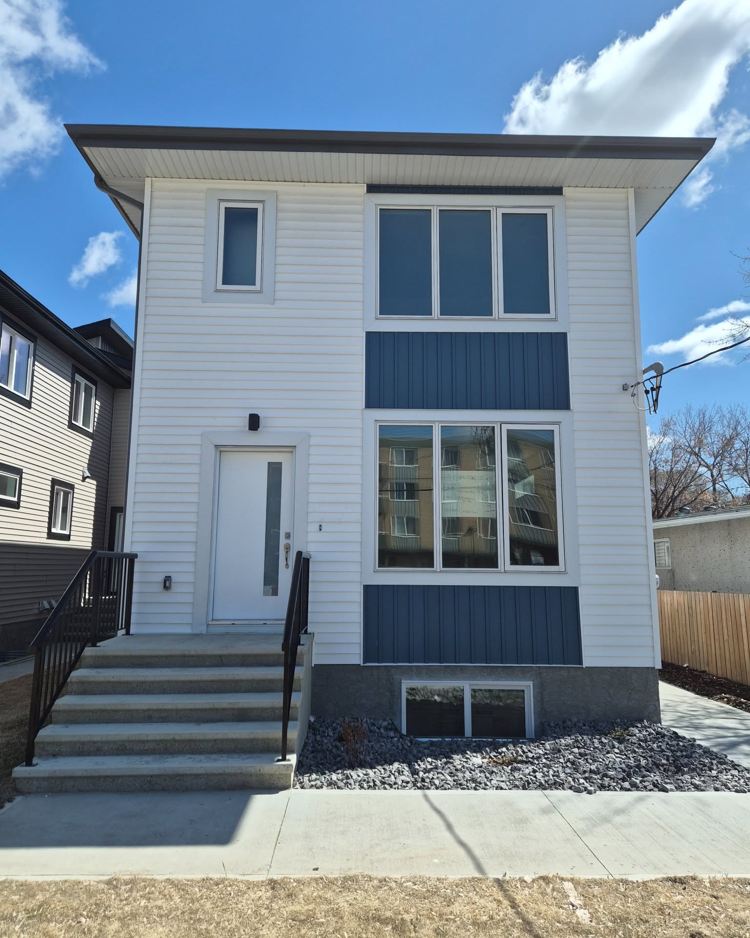 Kelly Tarrabain Facebook ad: 3 Beds 2.5 Baths House
