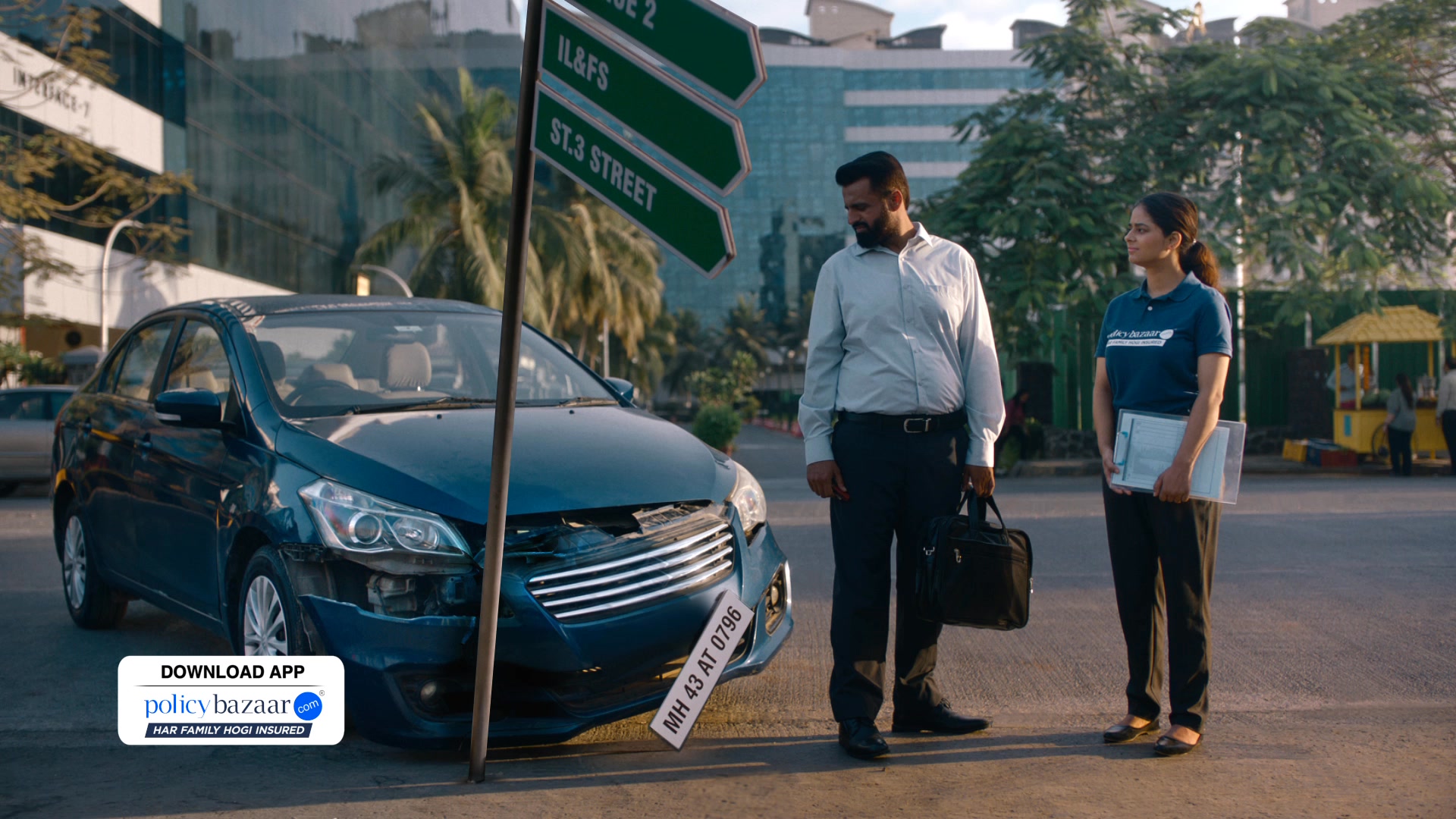 Policybazaar Facebook ad: Renew Car Insurance