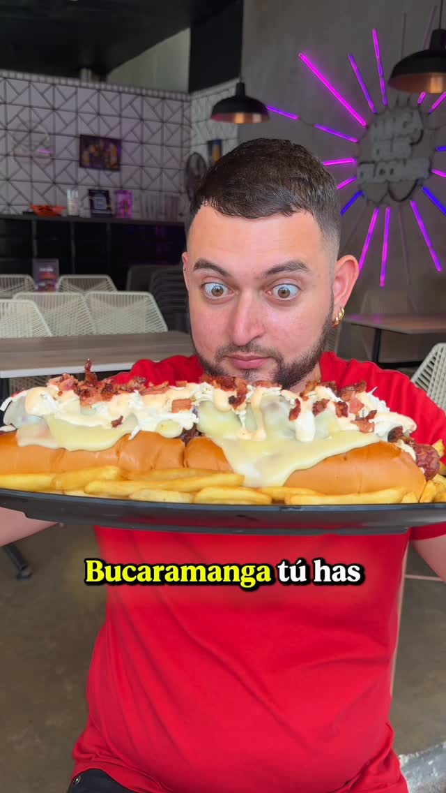 Dónde Sea Facebook ad: BUCARAMANGA Te atreverías a comerte 32cm de puro…