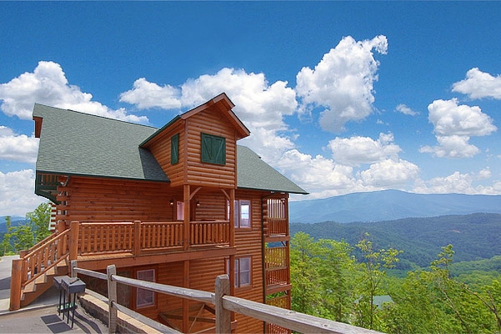 Visit My Smokies Facebook ad