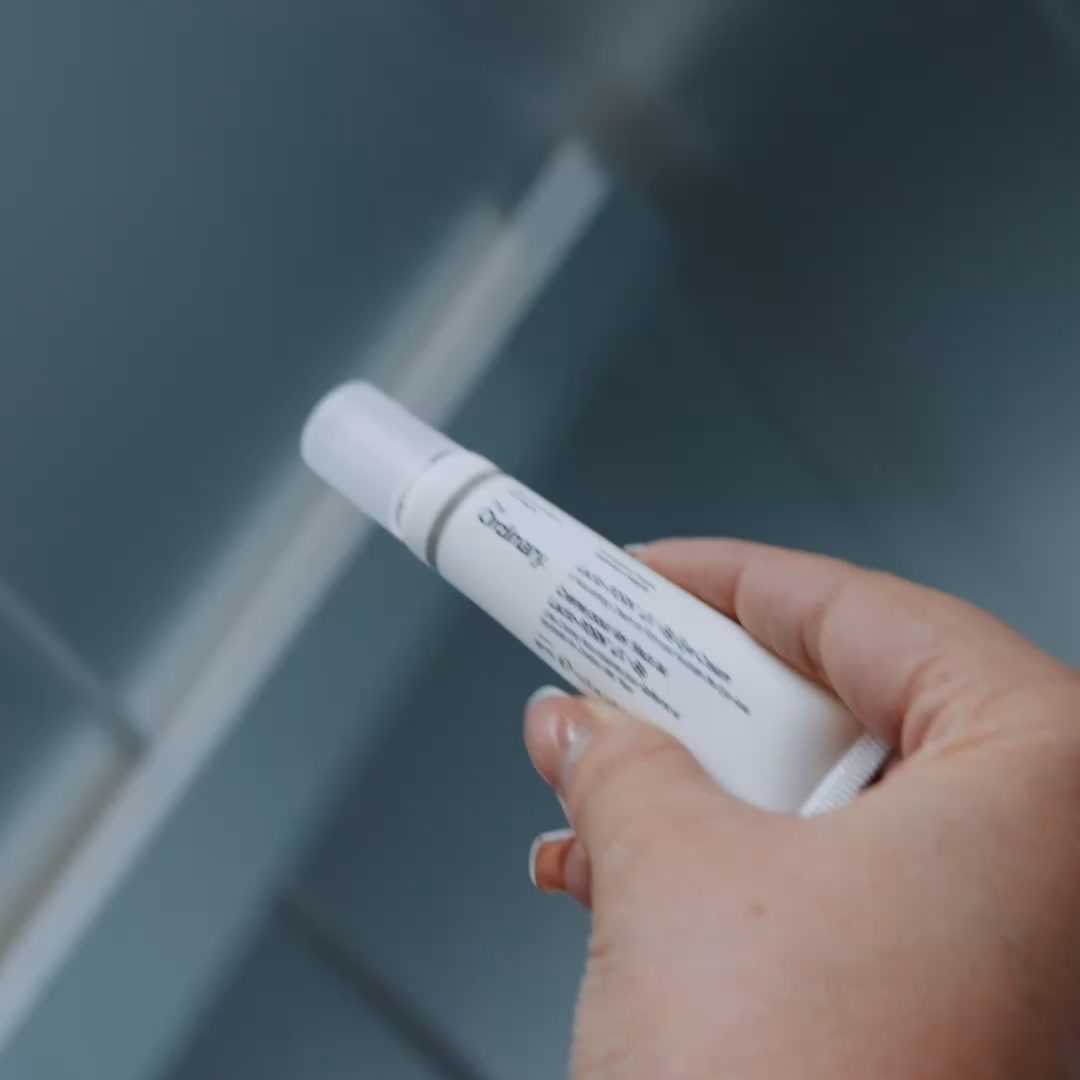 The Ordinary Facebook ad: Lacto-PDRN* 4% + B9 Eye Cream.