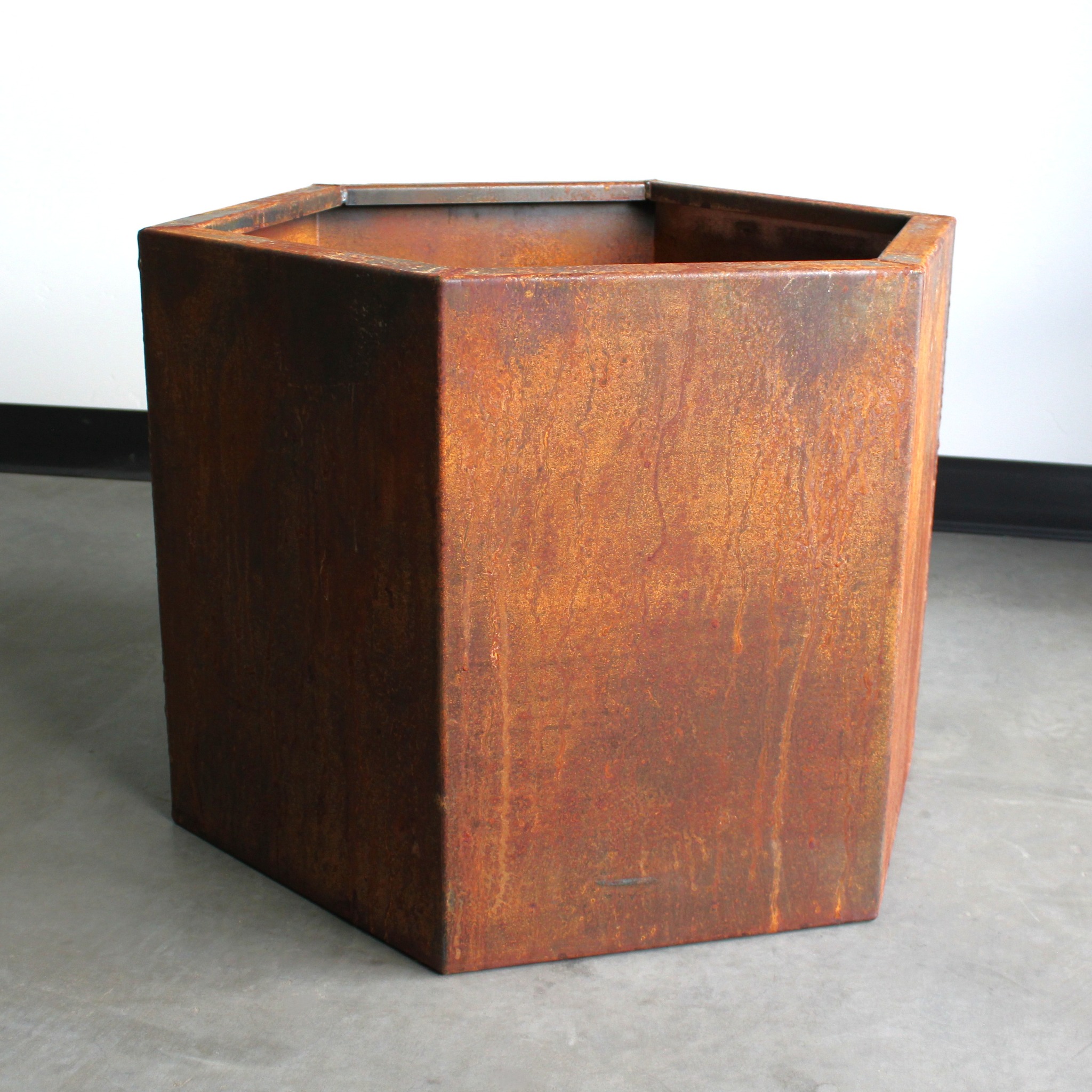 Lost River Fabrication Facebook ad: Corten Steel Planters