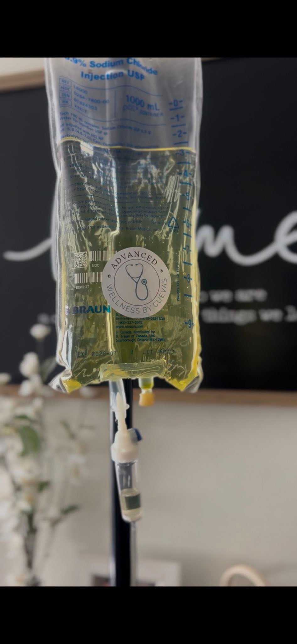 Mobile IV Therapy Facebook ad: Welcome to Advanced Wellness by Cuevas