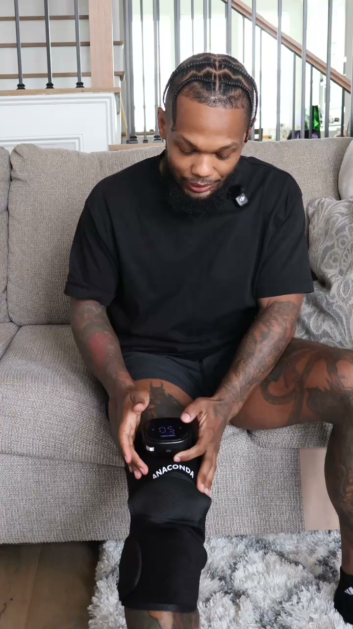 Anaconda Performance Facebook ad: Fast Relief for Stiff, Sore Knees