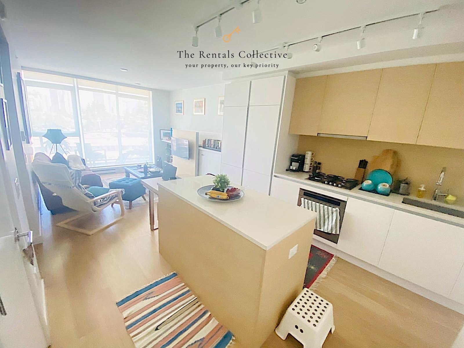 Nina Mackenzie Facebook ad: 1 Bed 1 Bath Apartment