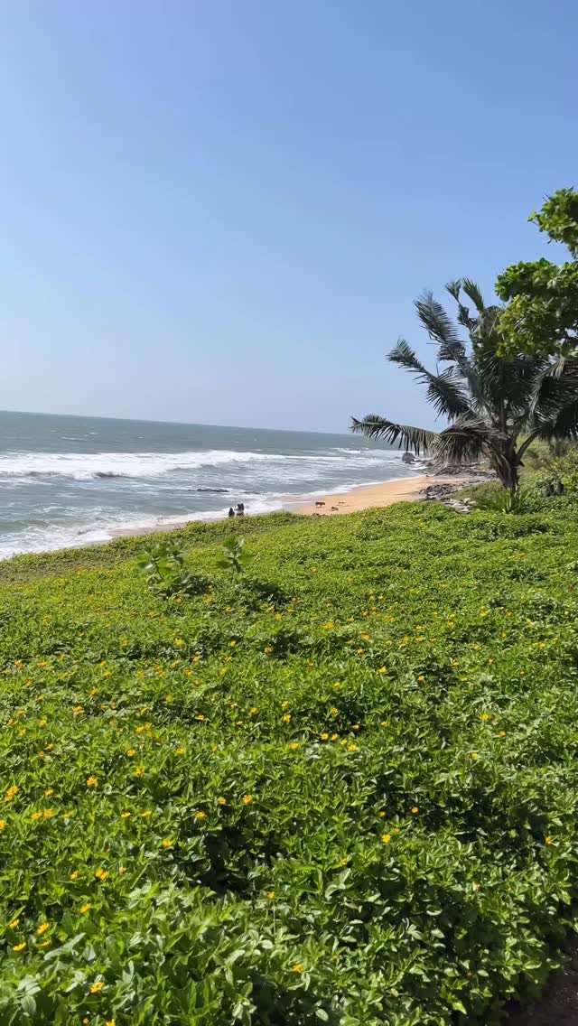 B'Canti Boutique Beach Resort Facebook ad from Nov 12, 2025
