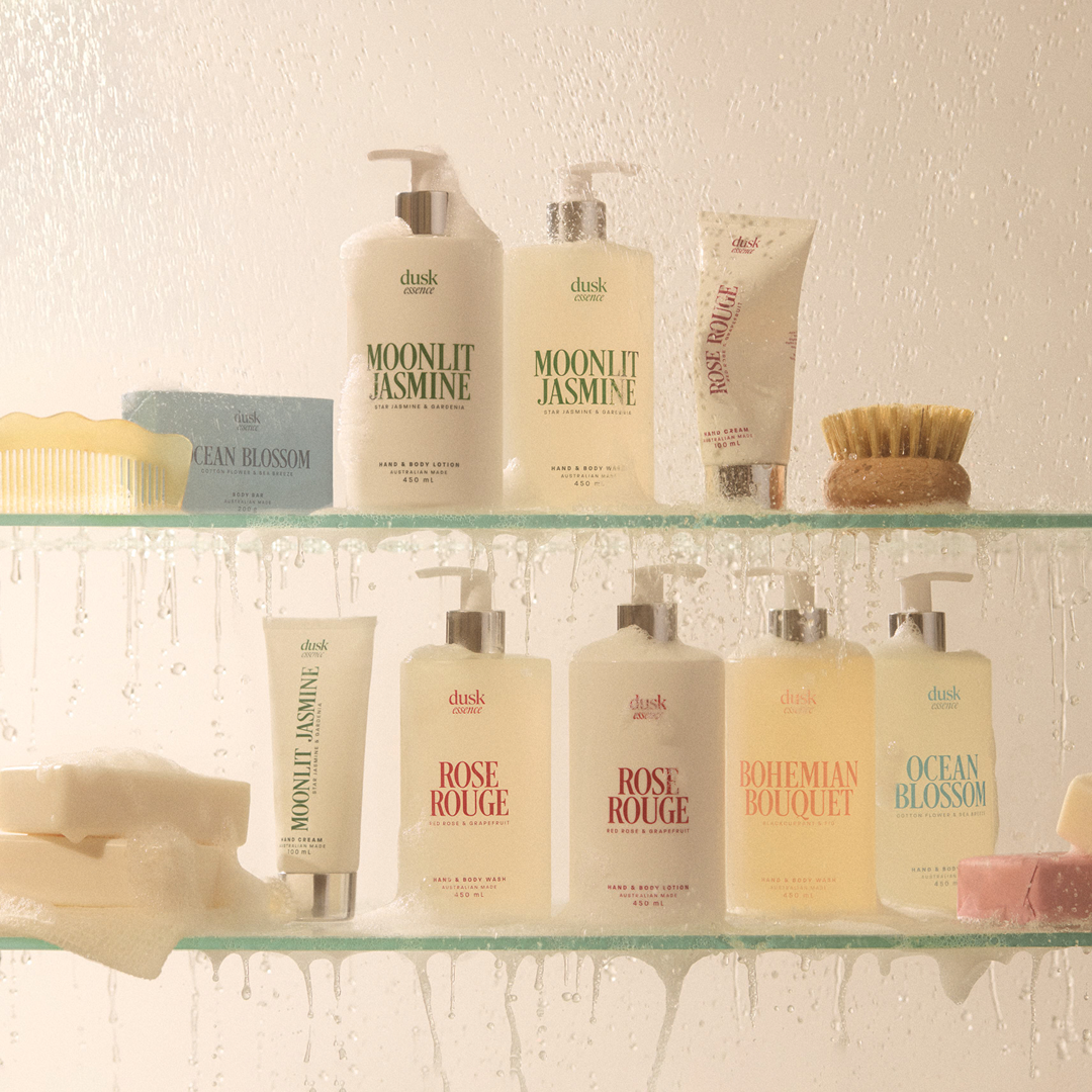 dusk Australia Facebook ad: Fragrance that moves with you.