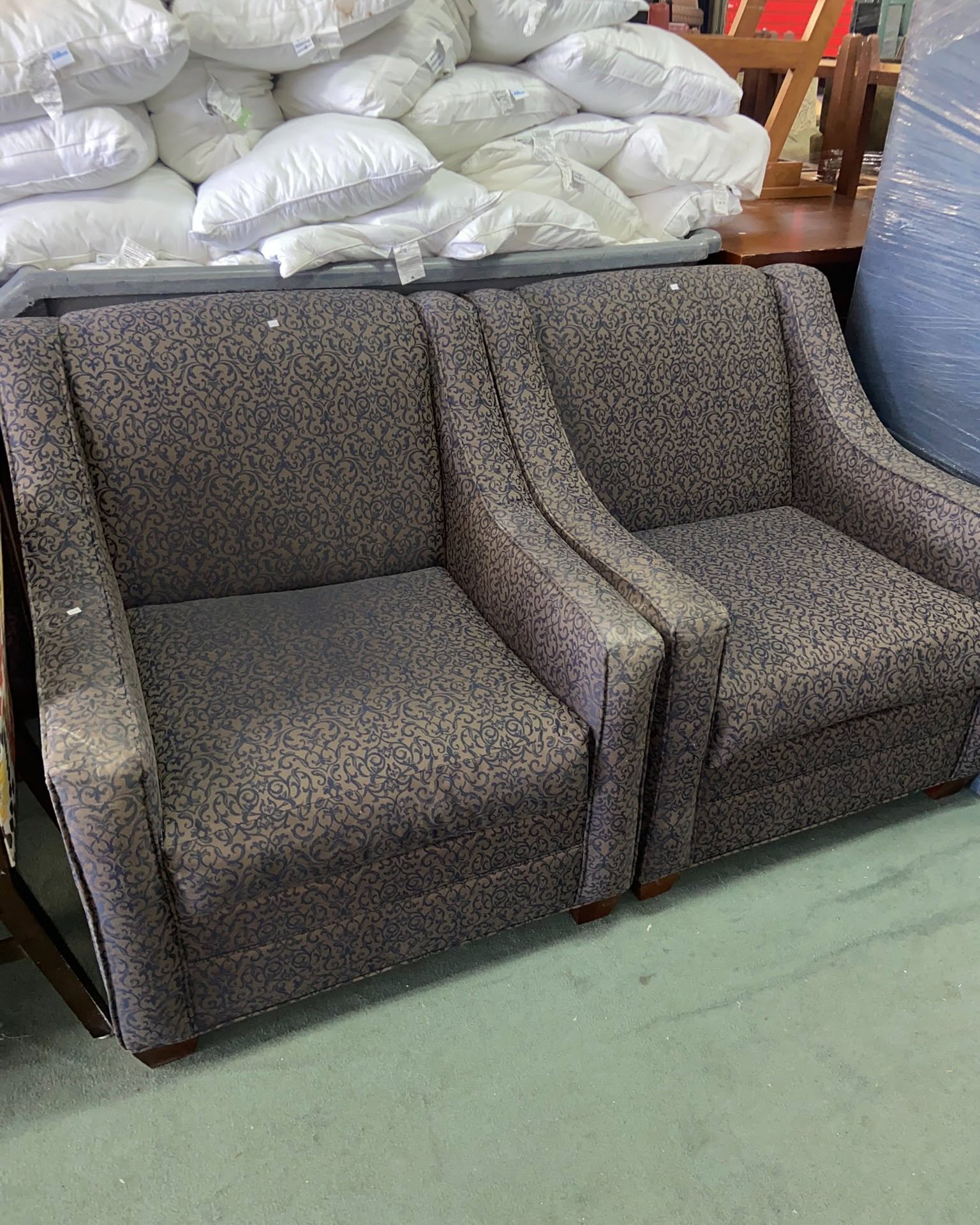 Stan Williams Facebook ad: Armchairs $29 each from Resort Hotelz