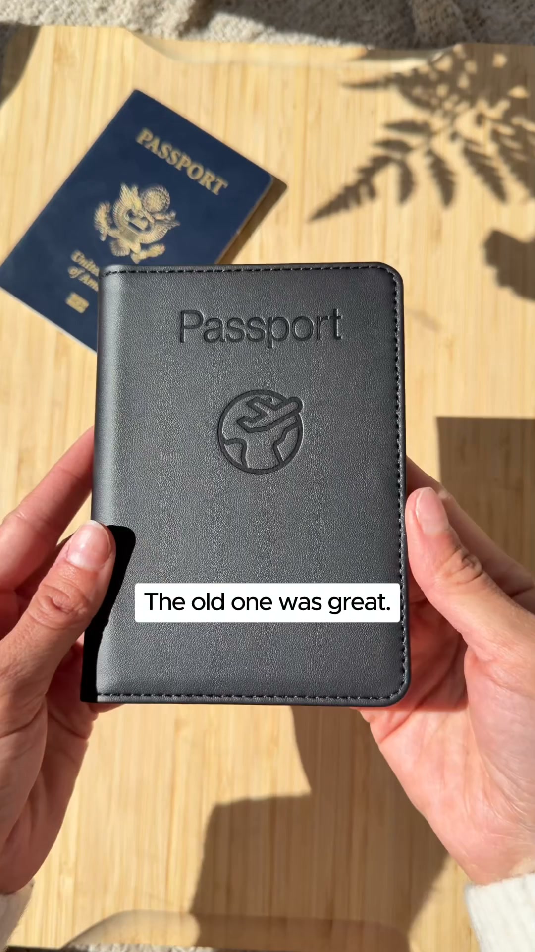 Spotminders Facebook ad: Never Lose Your Passport Again