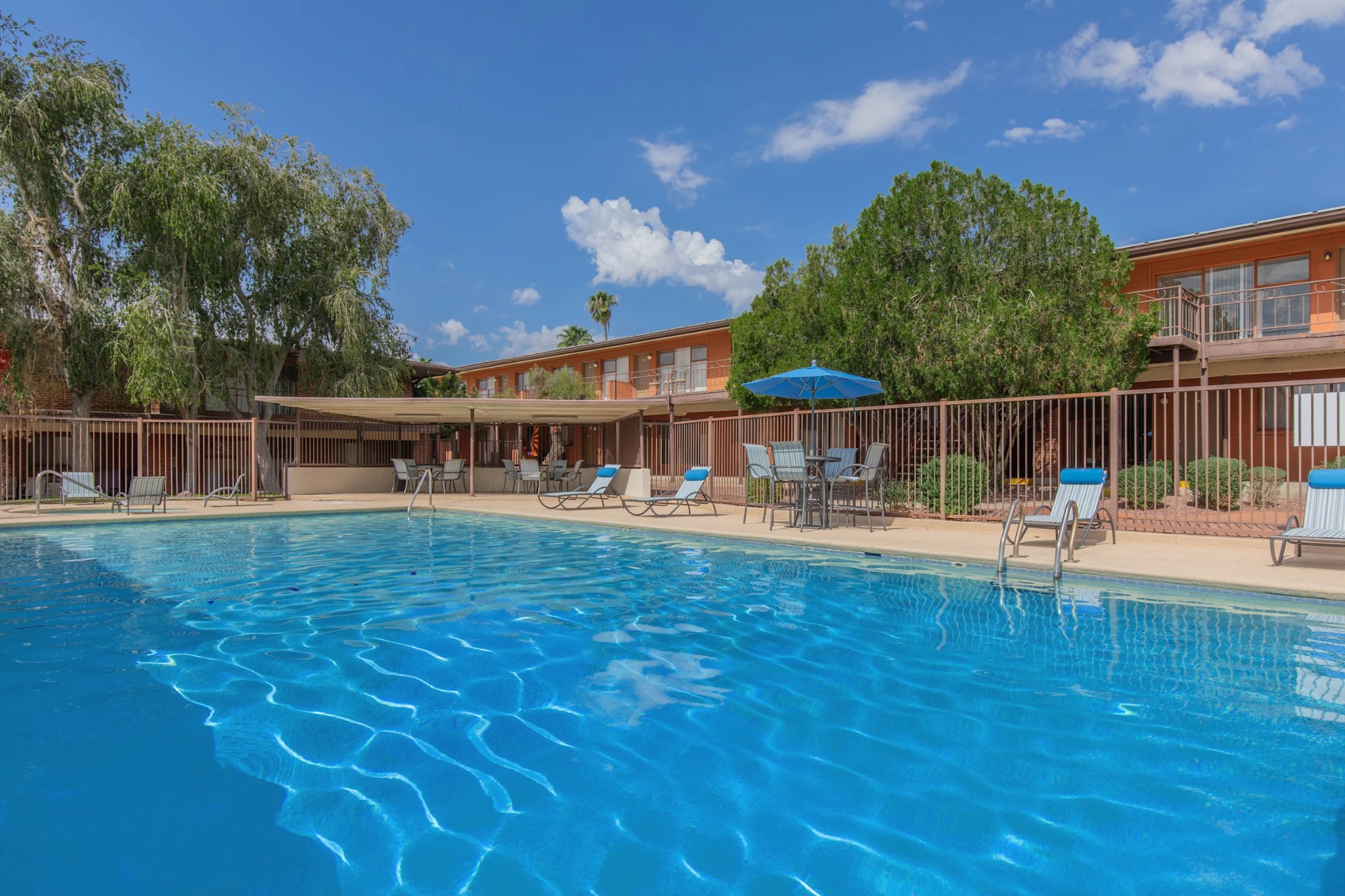 Country Club Apartments Facebook ad from Mar 12, 2026