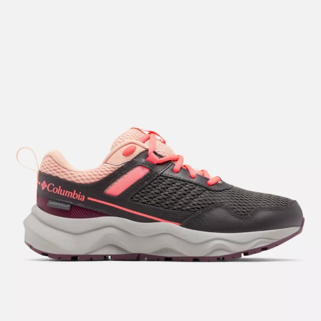 Shoes on Clearance Deals Facebook ad